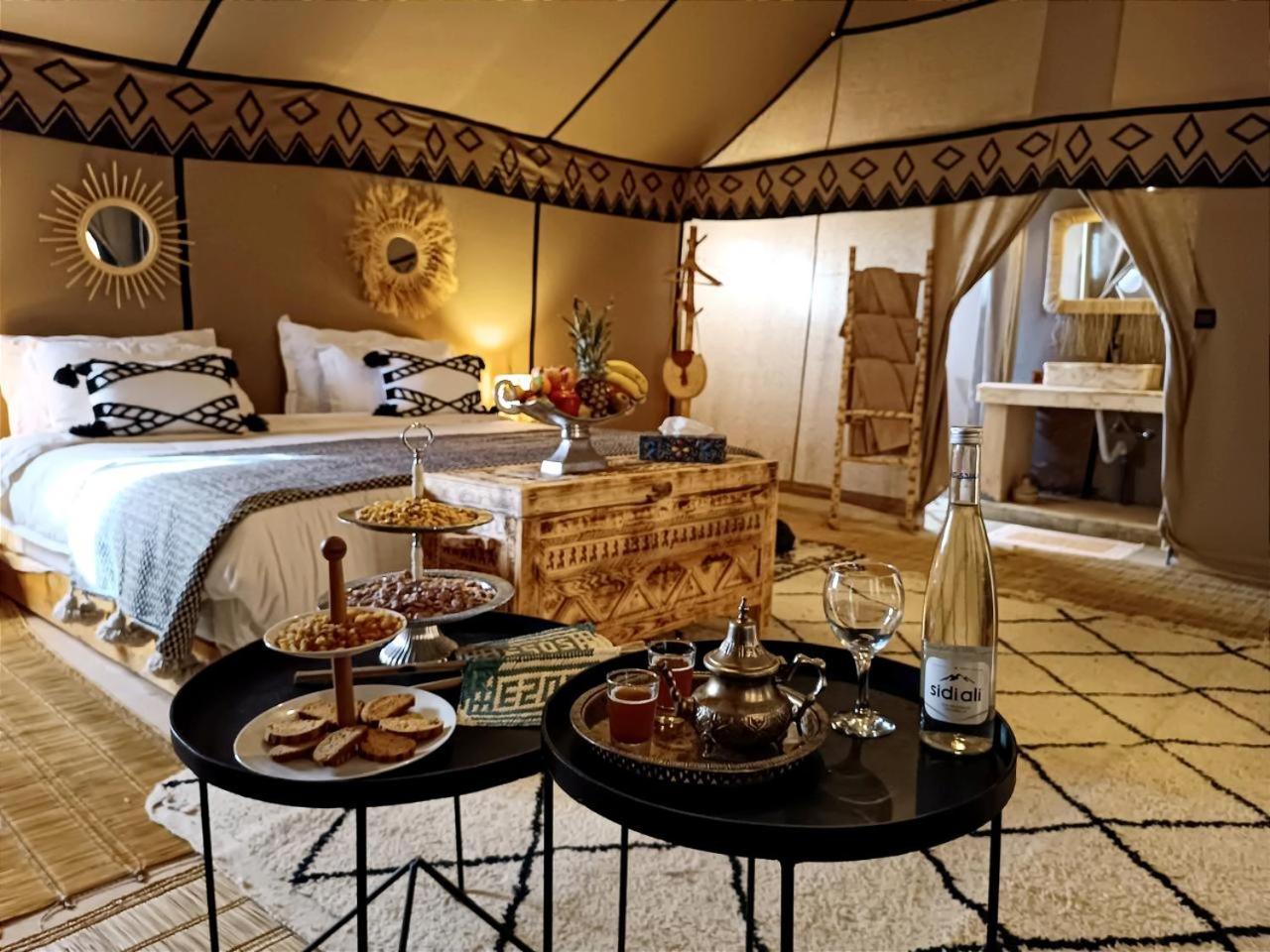 Merzouga Traditional Luxury Camp Exteriör bild
