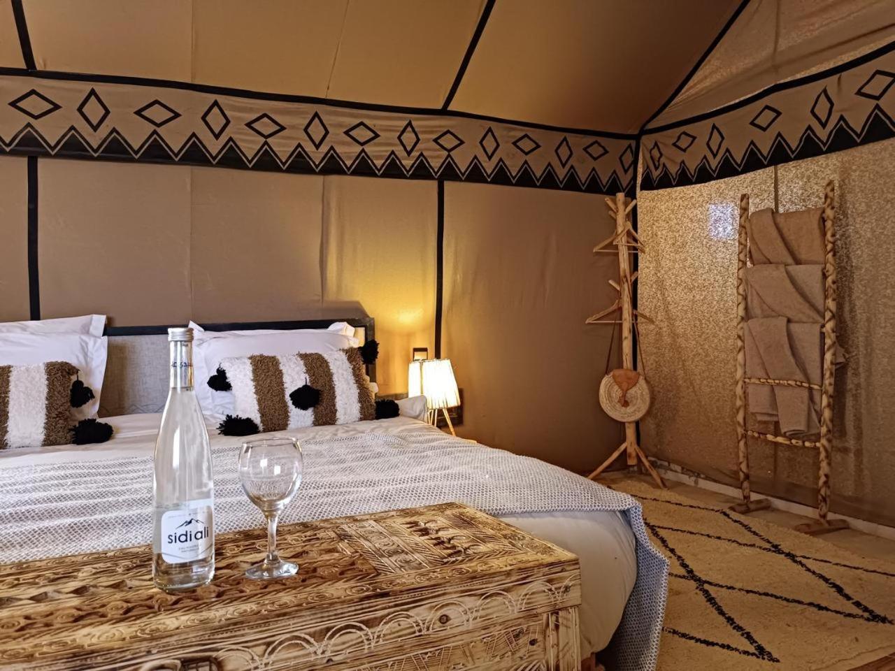 Merzouga Traditional Luxury Camp Exteriör bild